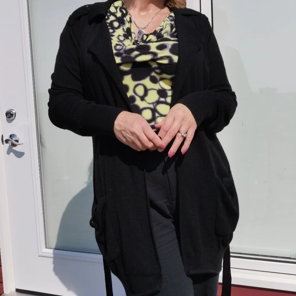 Michael Kors 3/4 Sleeve Yellow Black Top Draped, Scoop Neck Sz L Open To Offers - Picture 6 of 10